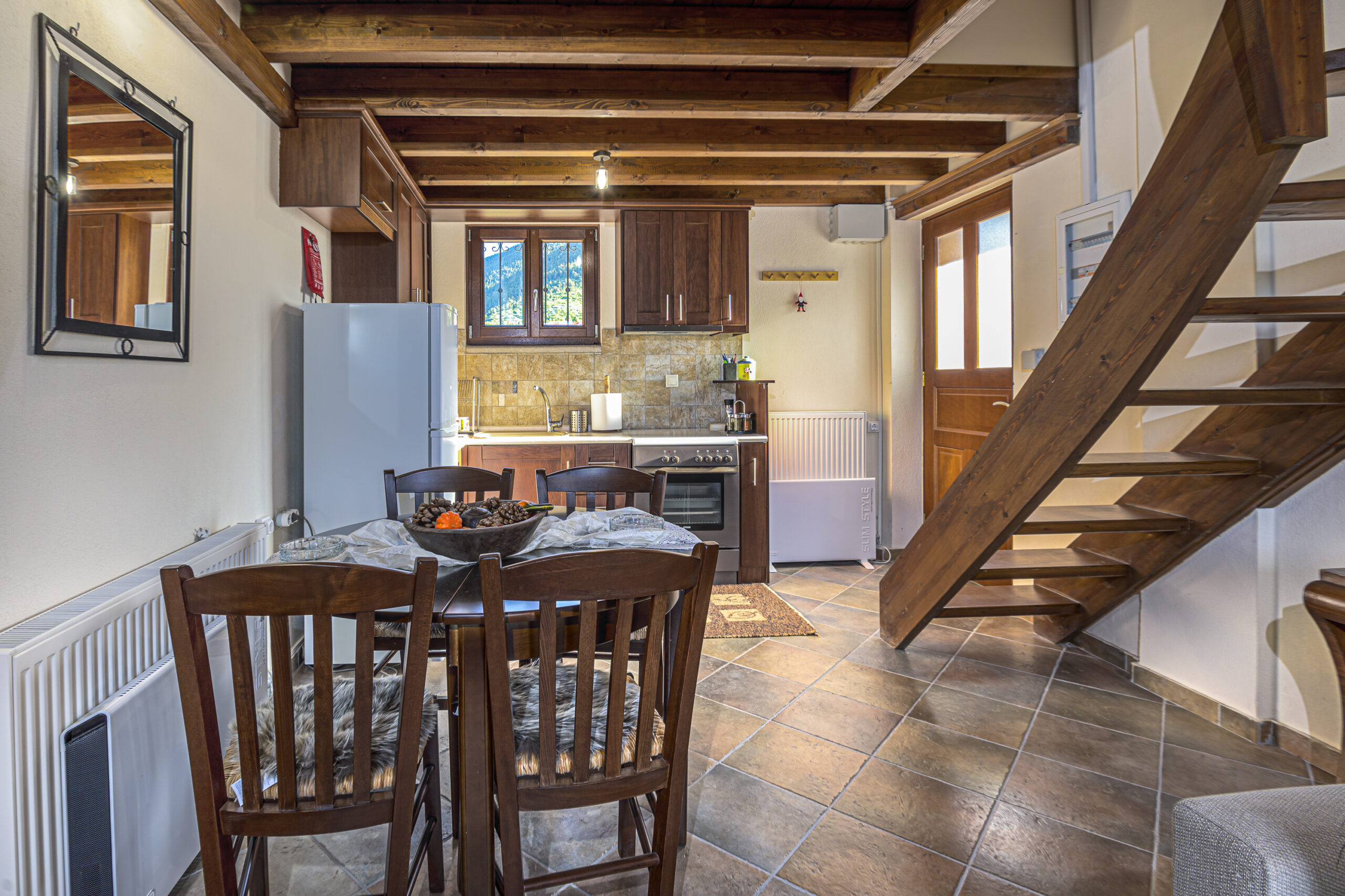 Cosy Loft in Kalyvia Arachovas — property photo 1025