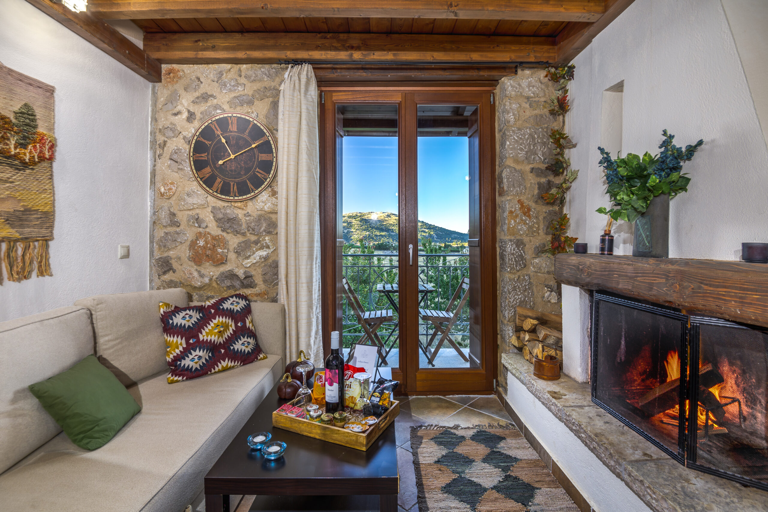 Cosy Loft in Kalyvia Arachovas — property photo 1031